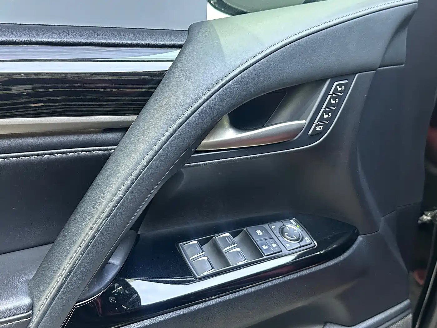 Lexus LX 2019 570 Prestige Luxury Edition фото 11