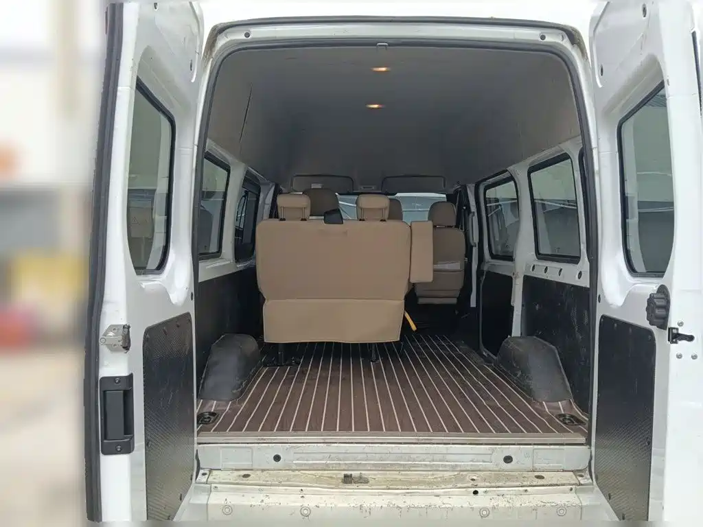 Jiangling JMC Fushun 2023 2022 2.0T Manual Multi-purpose Passenger Vehicle Short Wheelbase Medium-high Roof 6-seater