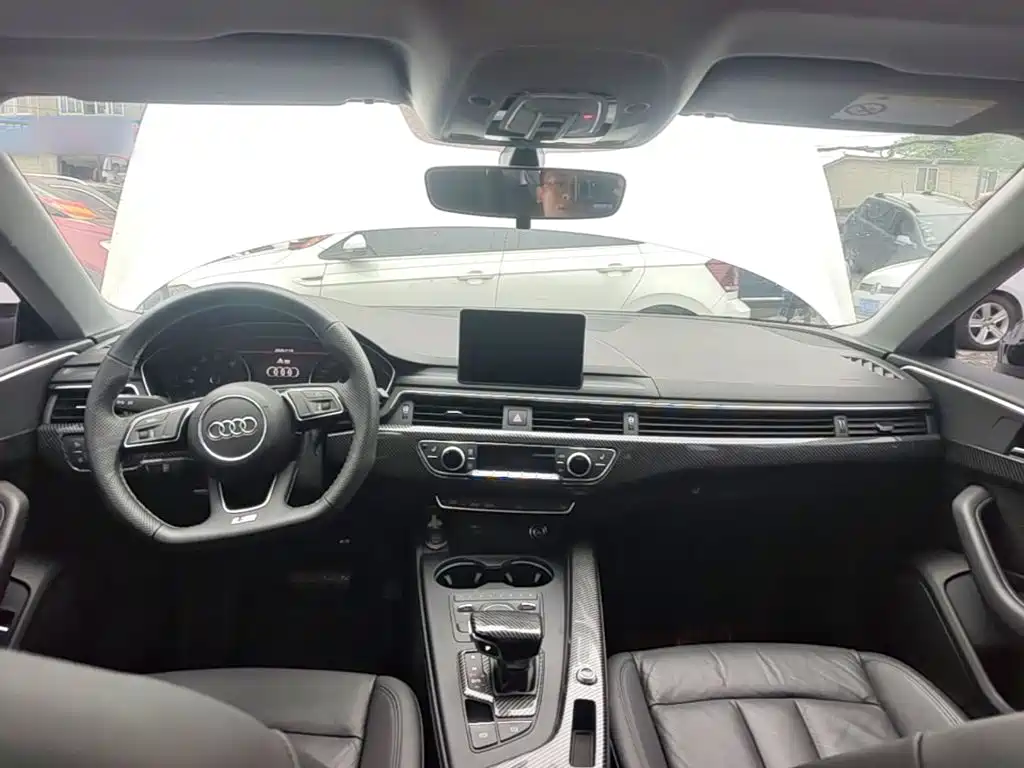 Фото 10 - Audi A5 (Import)