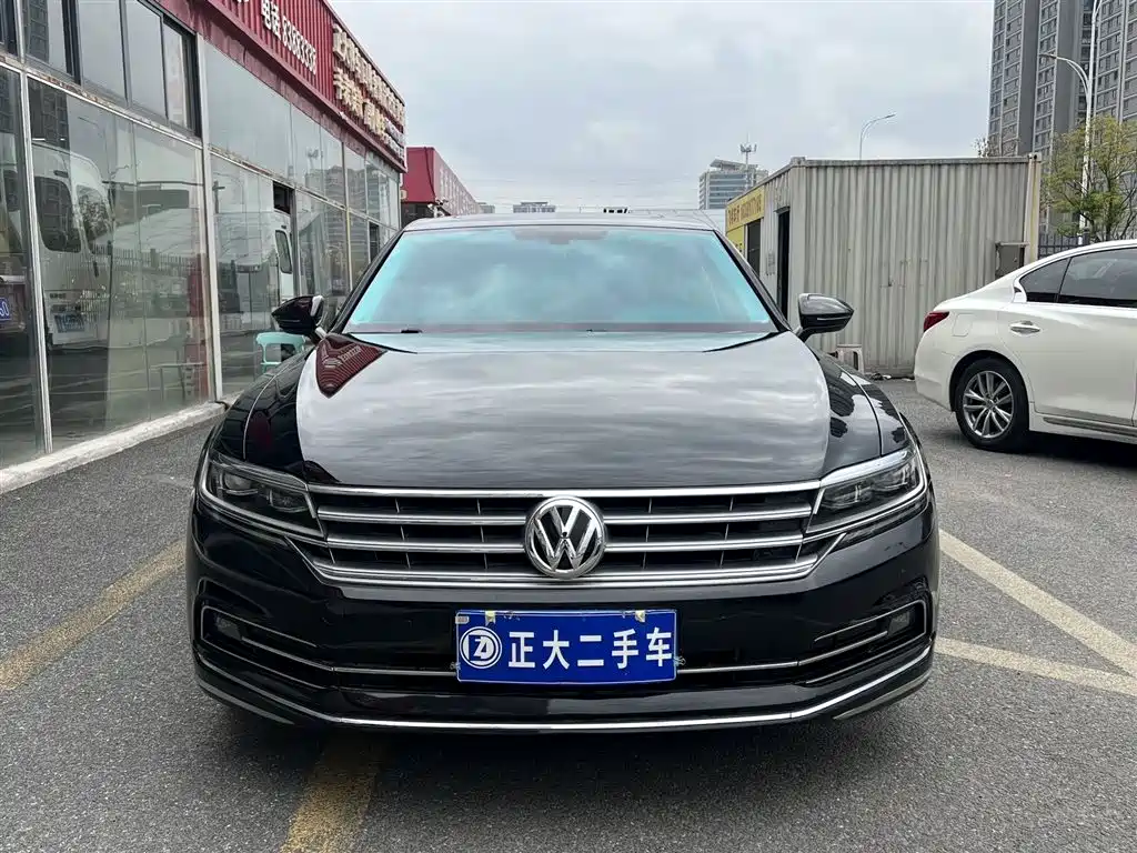 VOLKSWAGEN HUIANG
