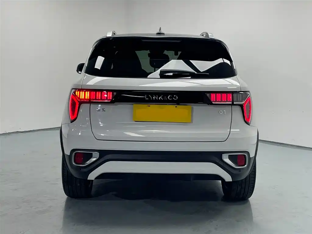 Lynk & Co 01 2019 2.0T 2WD Type Pro Version China V фото 6
