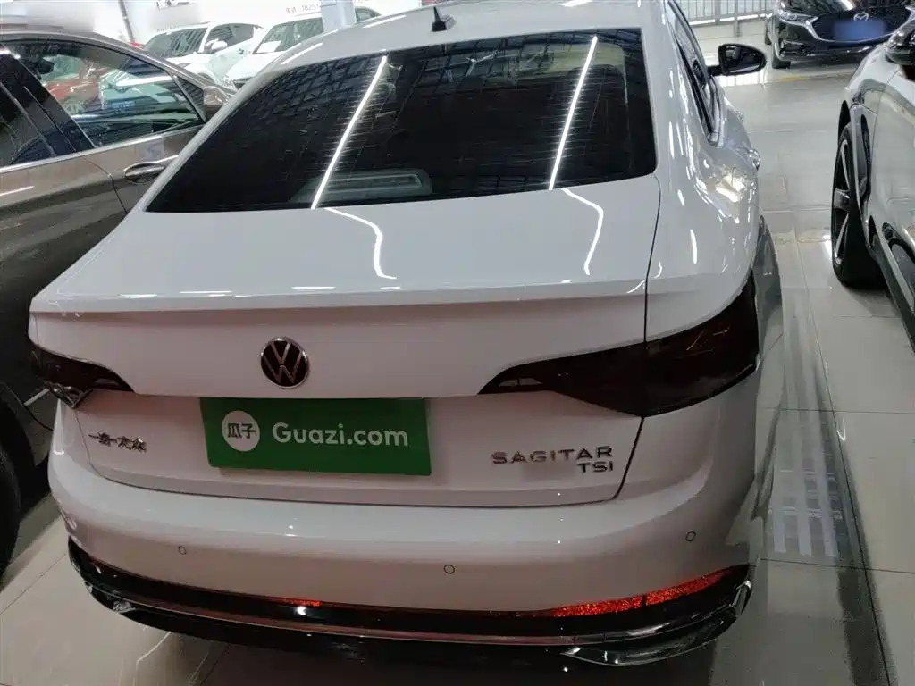 Volkswagen Sagitar 2023 300TSI DSG Surpassing Edition фото 6