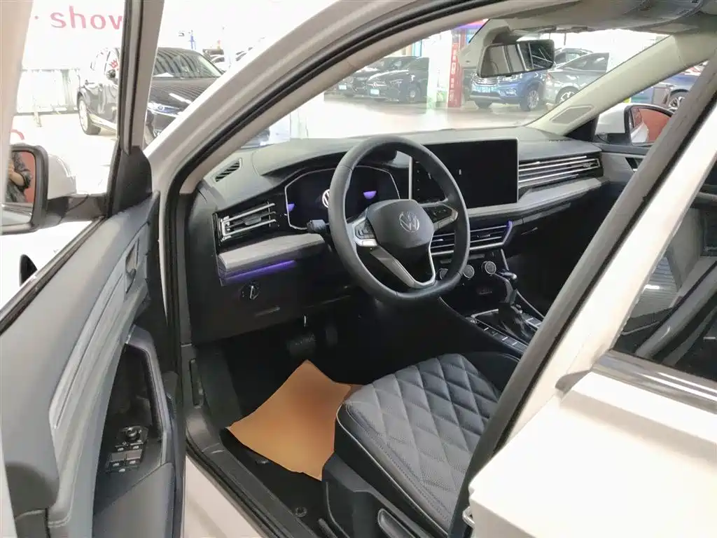 Volkswagen Sagitar 2023 300TSI DSG Surpassing Edition фото 16