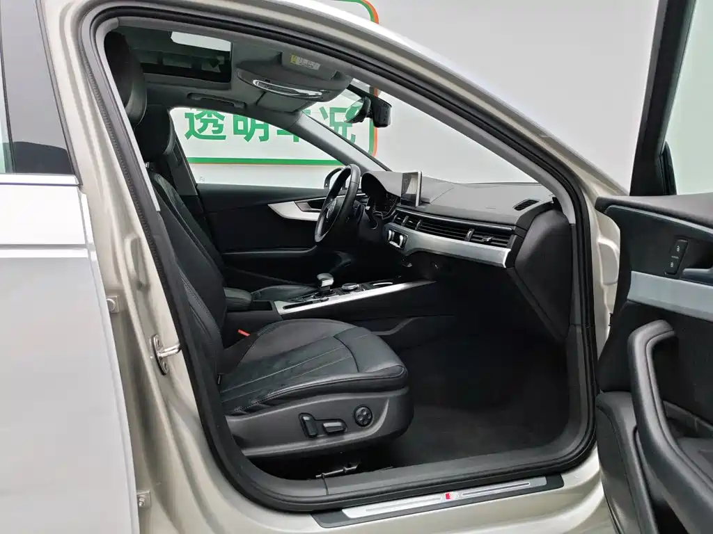 Фото 23 - Audi A4L