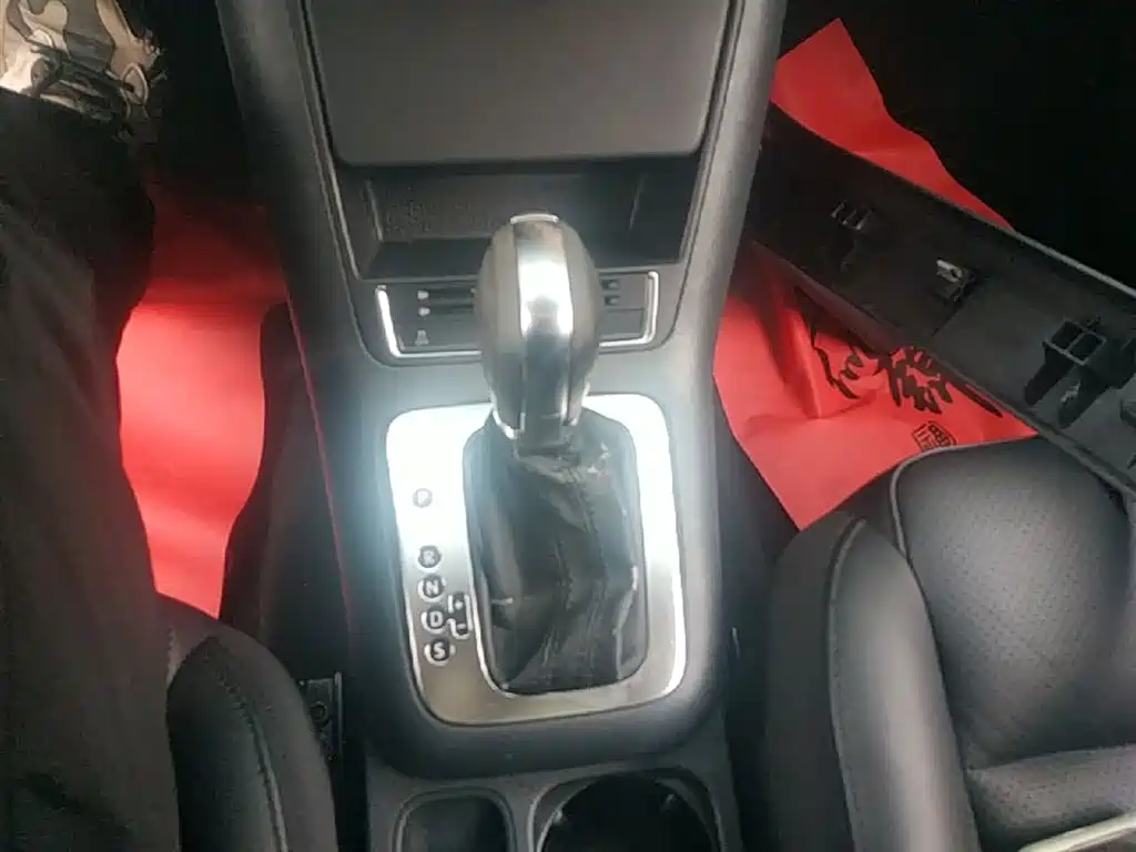 Volkswagen Tiguan 2013 1.8TSI Automatic 2WD Luxury Model фото 14