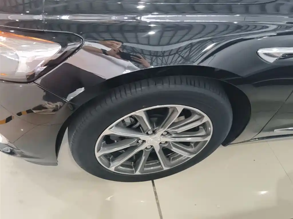 Buick LaCrosse 2019 28T Luxury Edition фото 23