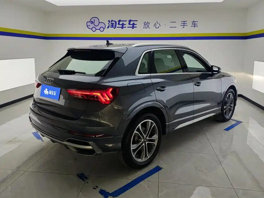 Audi Q3 2022 40 TFSI Fashion Dynamic фото 3