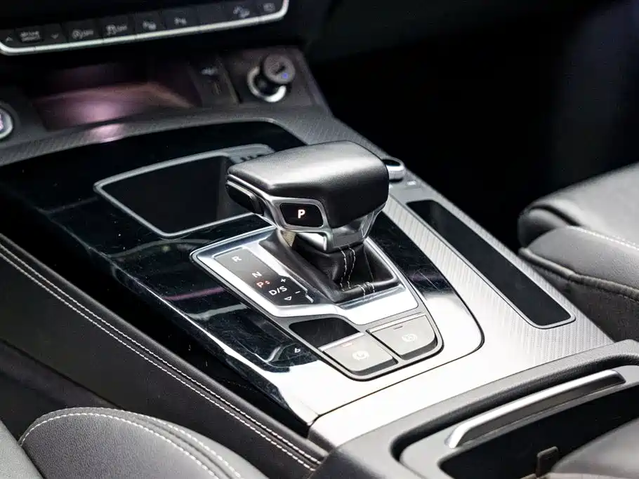 Audi Q5L 2022 40T Luxury Dynamic фото 14