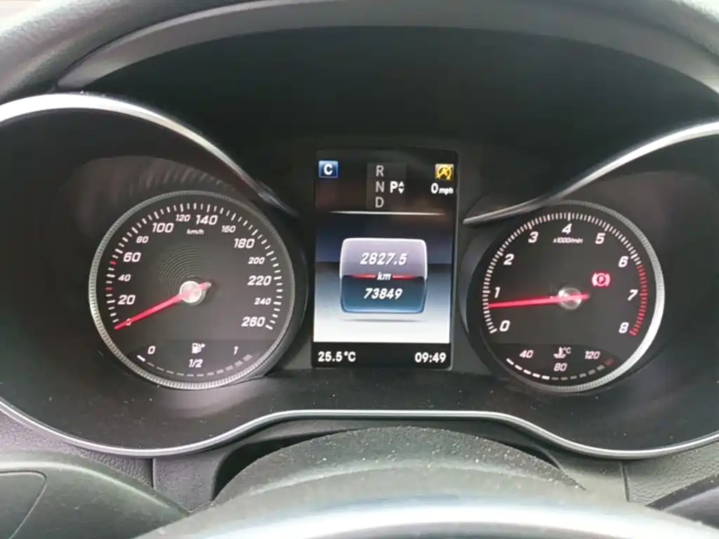 Фото 4 - Mercedes-Benz C-Class
