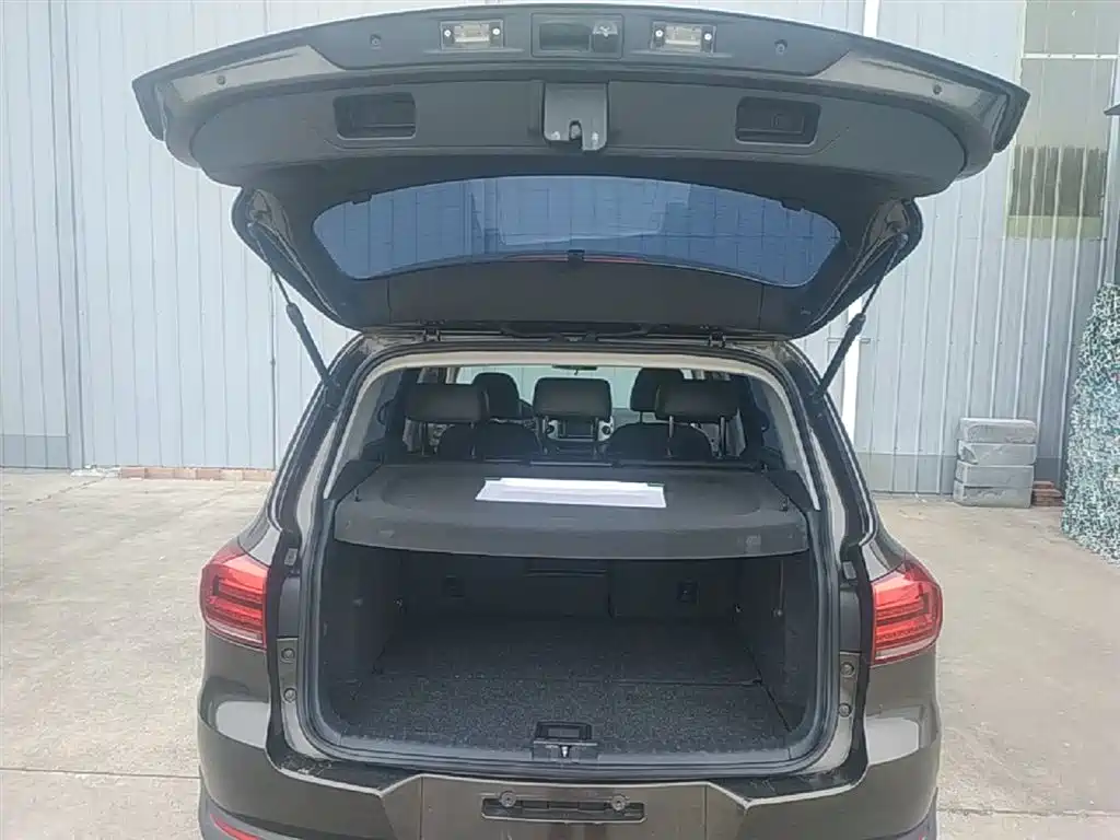 Volkswagen Tiguan 2013 1.8TSI Automatic 2WD Luxury Model фото 19