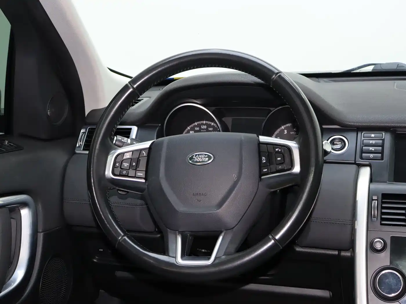 Land Rover Discovery Sport 2018 240PS SE Edition фото 16