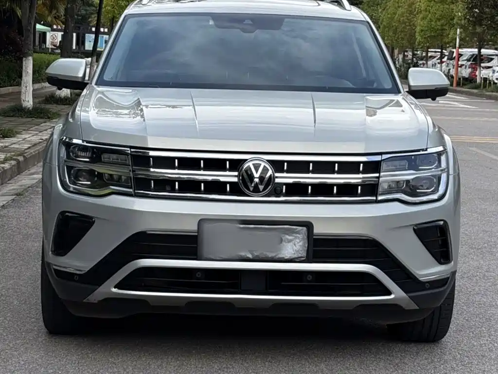 Photo 8 - Volkswagen Teramont