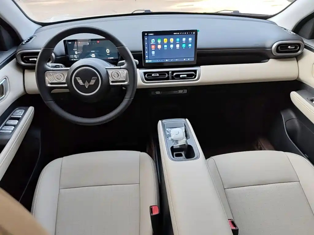 Wuling Motors Wuling Binguo PLUS 2025 2024 Model 330km 5-Seater