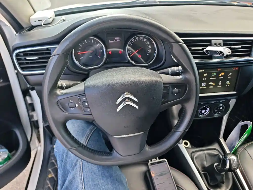Citroën C3-XR 2016 2015 1.6L Manual Pioneer