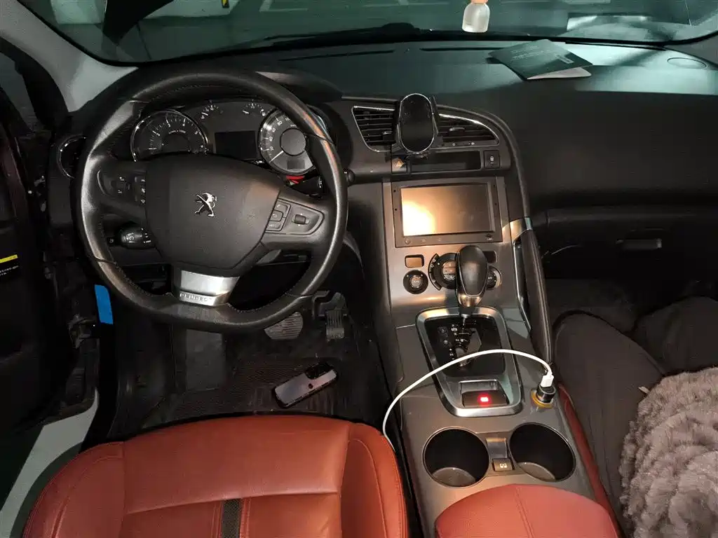 Peugeot 3008 2016 2.0L Automatic Trend Edition фото 13