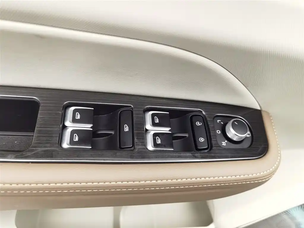 GEELY AUTOMOBILE GEELY ICON