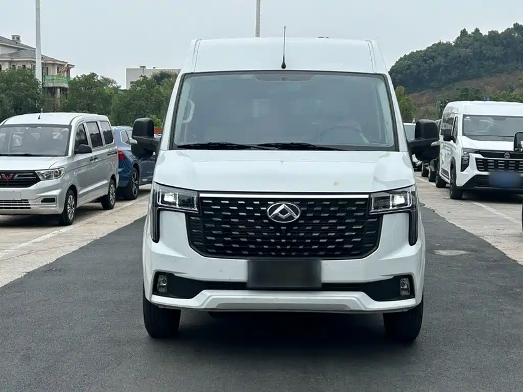 Maxus Xintu V80 2025 2025 PRO Aoyun 2.0T AMT Long Wheelbase Medium Roof 6/7/8/9-Seater