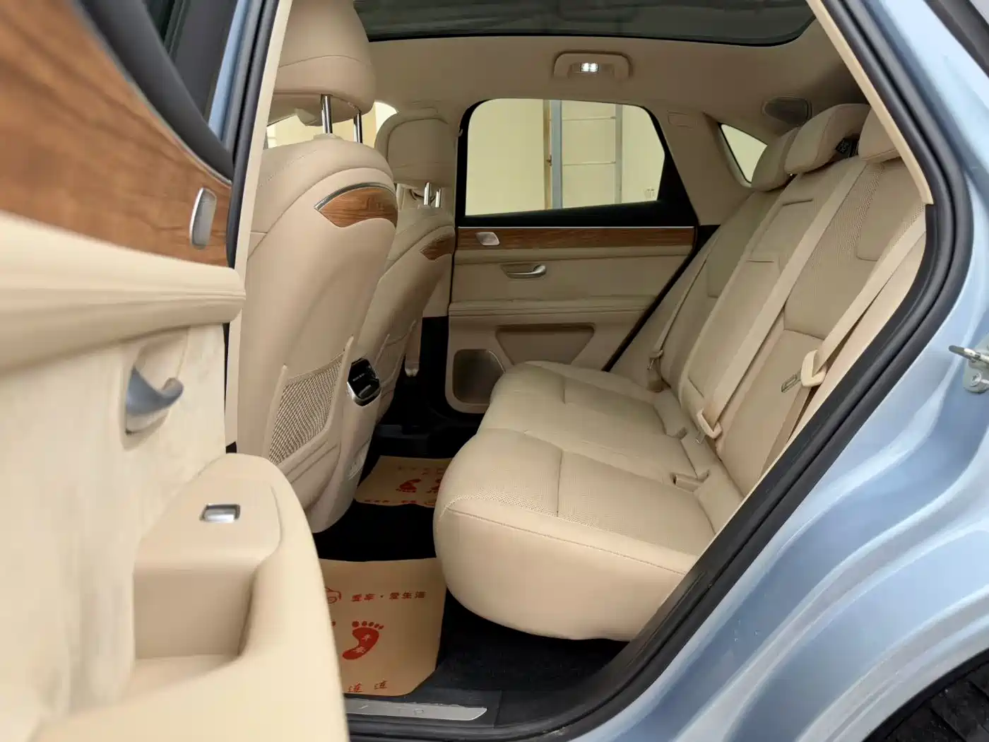 AITO Wenjie AITO M5 2022 Model Pure Electric AWD Performance Edition фото 5