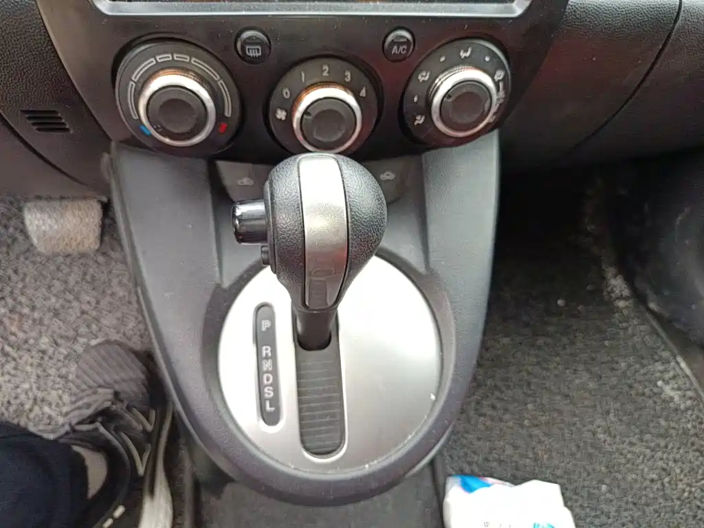 Mazda 2 2014 2012 Hatchback Dynamic 1.5L Automatic Value Edition
