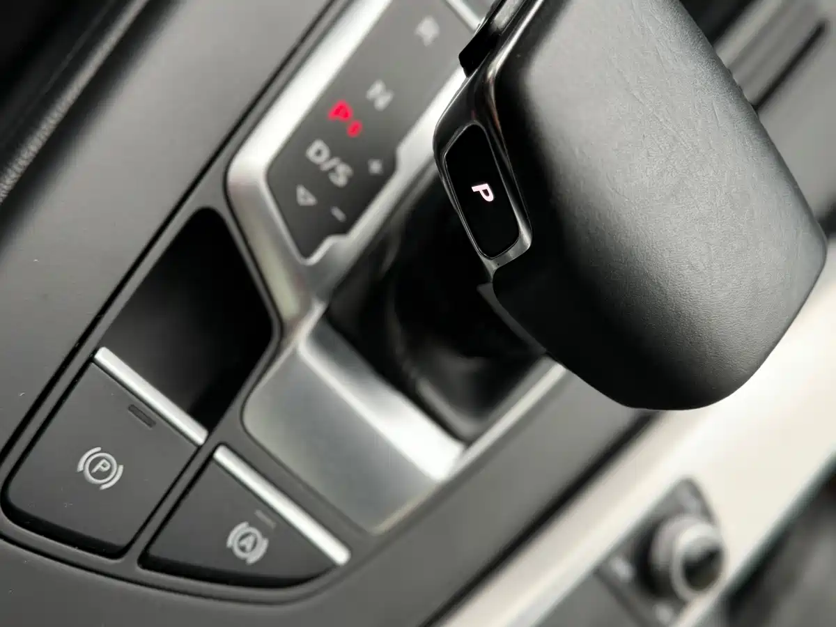 Audi A4L 2020 40 TFSI Fashion Dynamic Edition фото 7