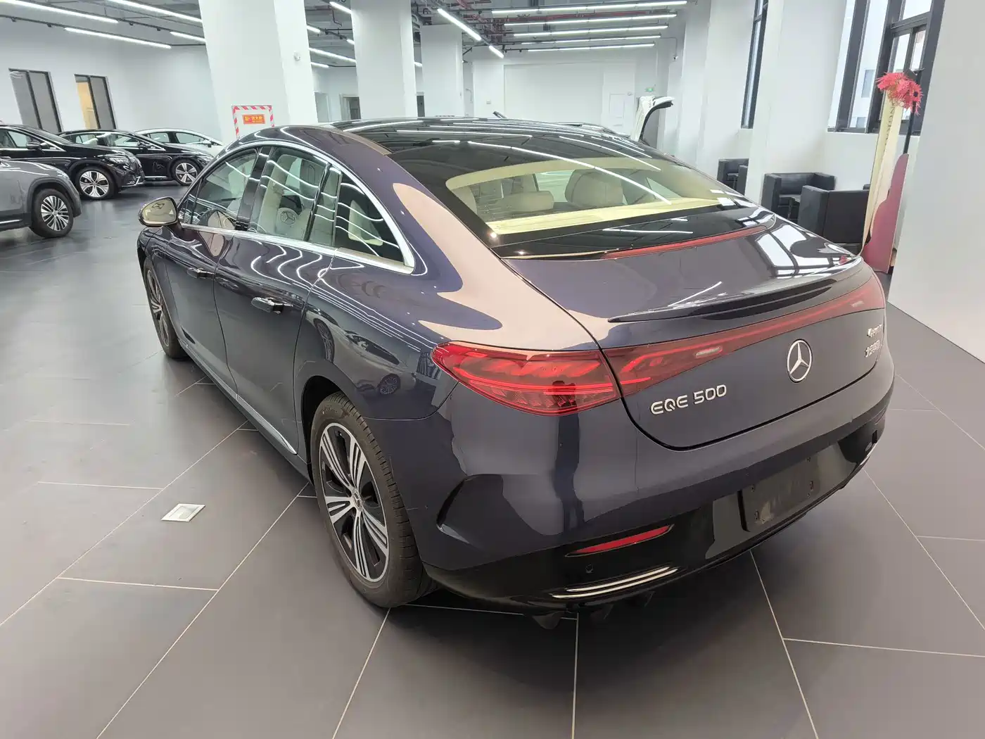 Mercedes-Benz EQE 2025 2025 Model 500 4MATIC Luxury Edition