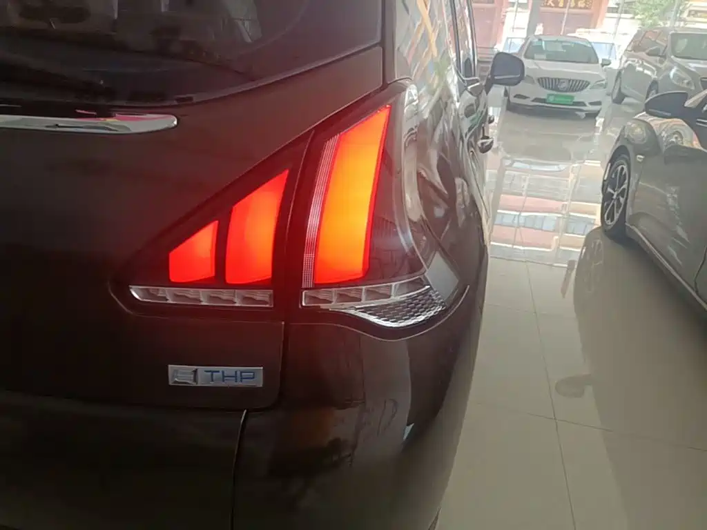 Peugeot 3008 2017 2016 1.6THP Automatic Standard Edition