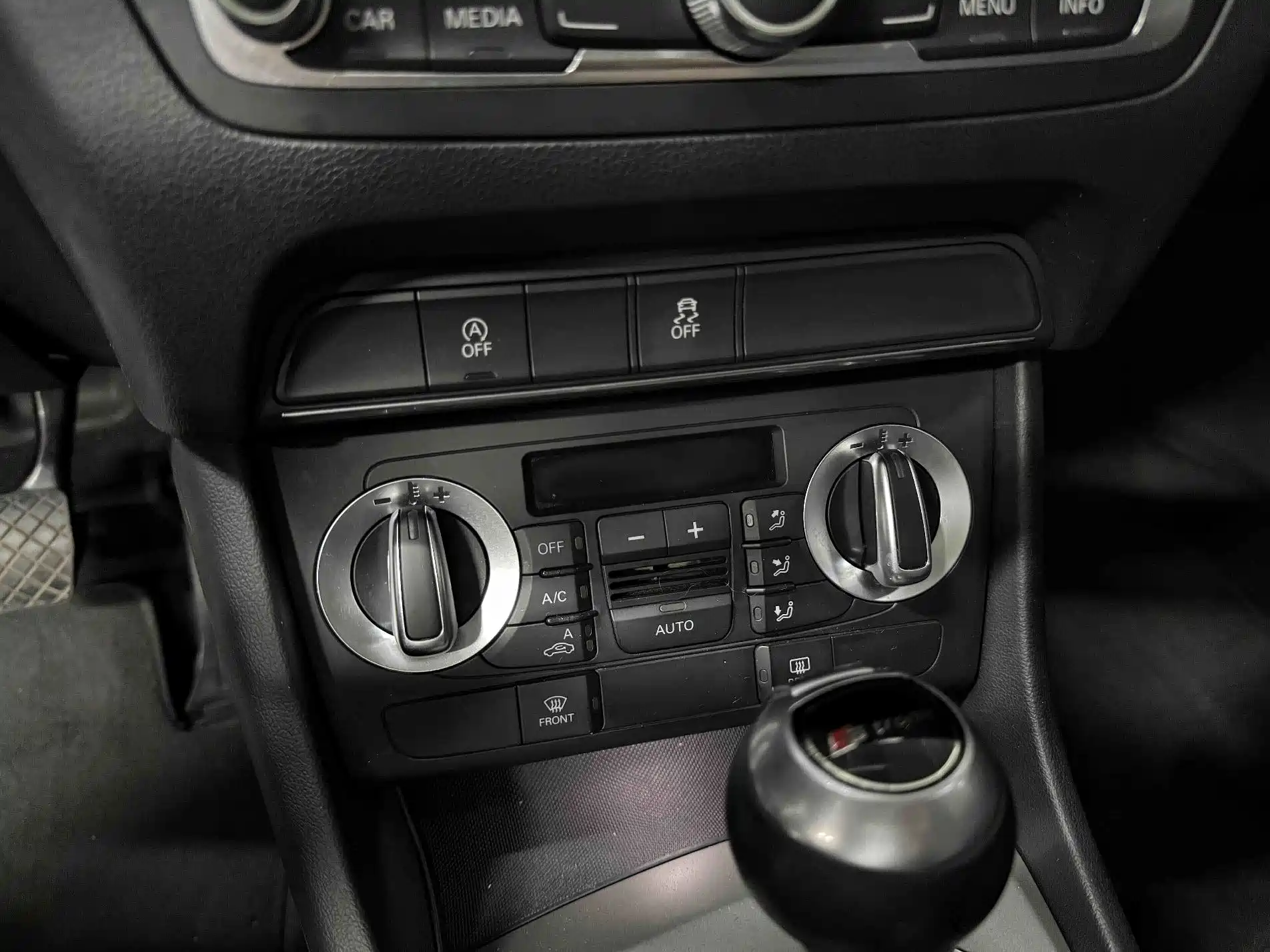Фото 16 - Audi Q3