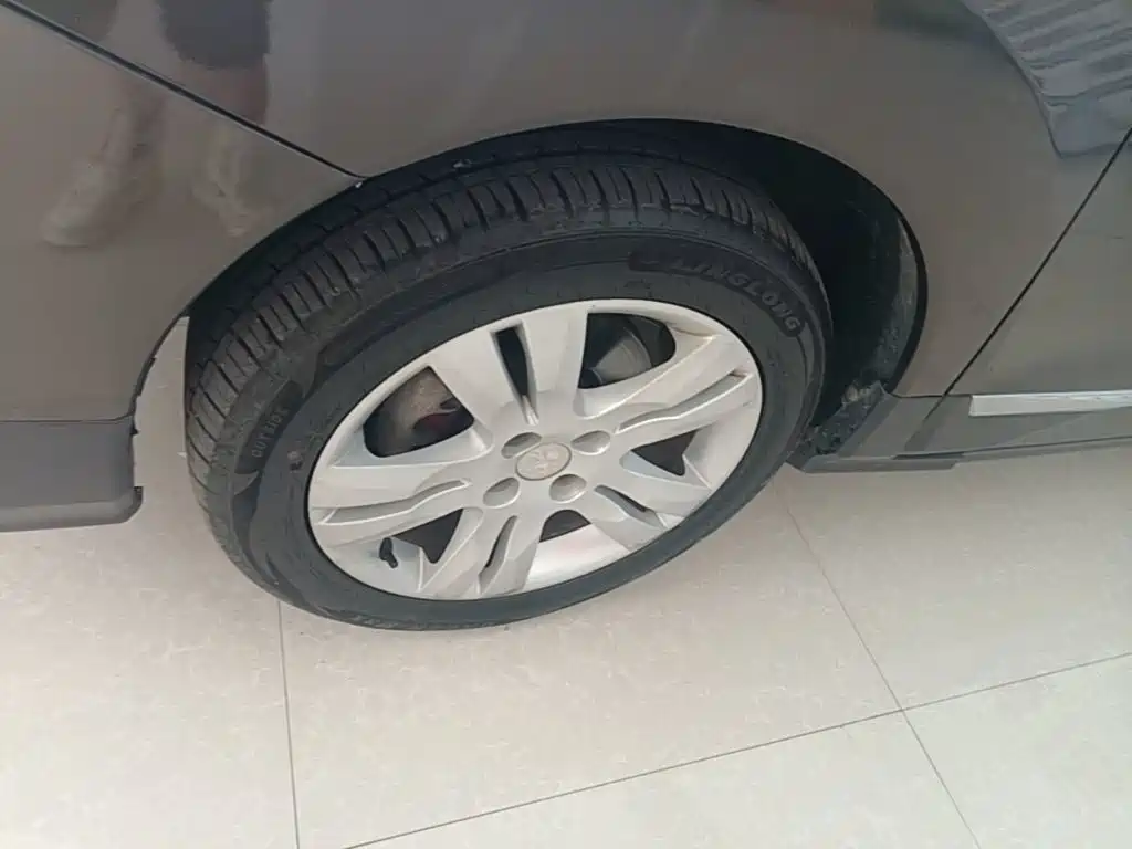 Peugeot 3008 2017 2016 1.6THP Automatic Standard Edition