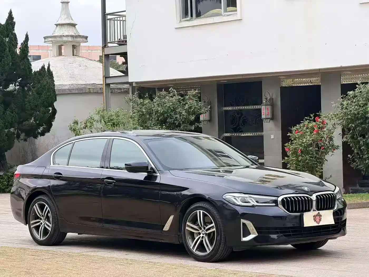 BMW 5 SERIES