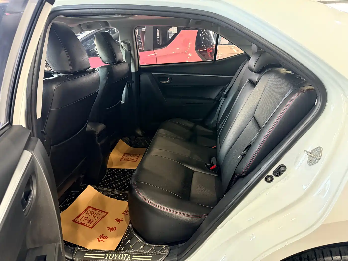 Toyota Levin 2017 Facelift 185T CVT Elite (China V) фото 5