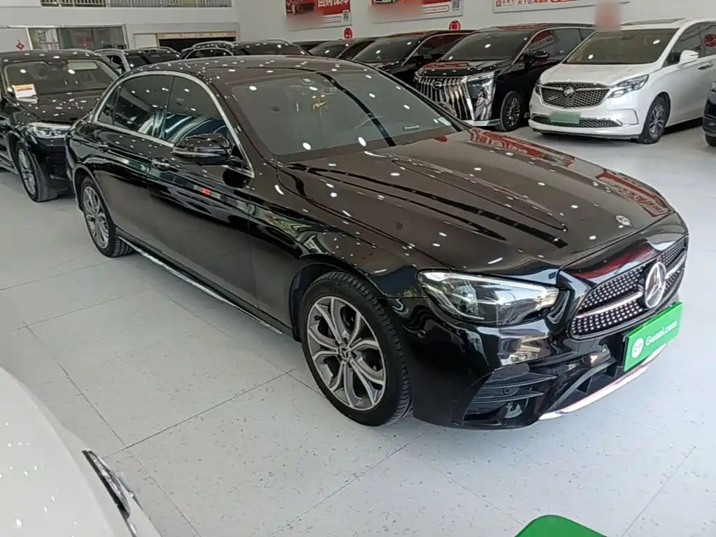 MERCEDES-BENZ E-CLASS
