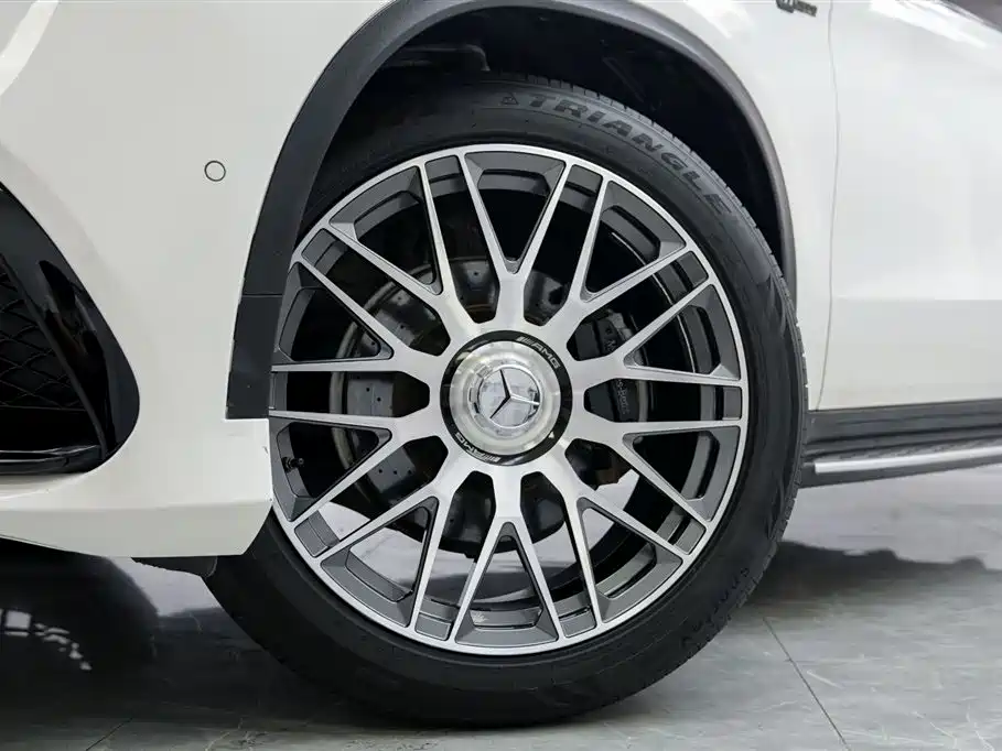 Mercedes-Benz GLE Coupe 2015 GLE 320 4MATIC Coupe SUV фото 3