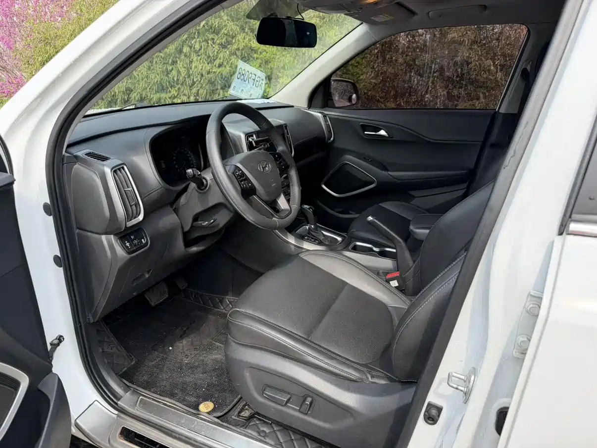 Hyundai Beijing Hyundai ix35 2019 2.0L Automatic 2WD Zhiyong·Smooth Enjoy China VI фото 2