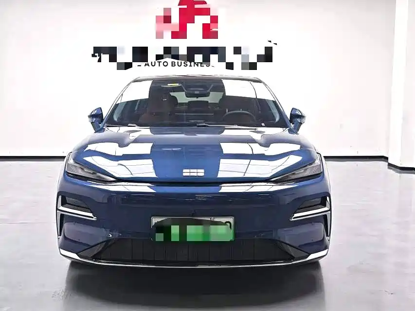 Geely Galaxy Galaxy Xingyao 8 2025 130km EM-i Premium Edition фото 2