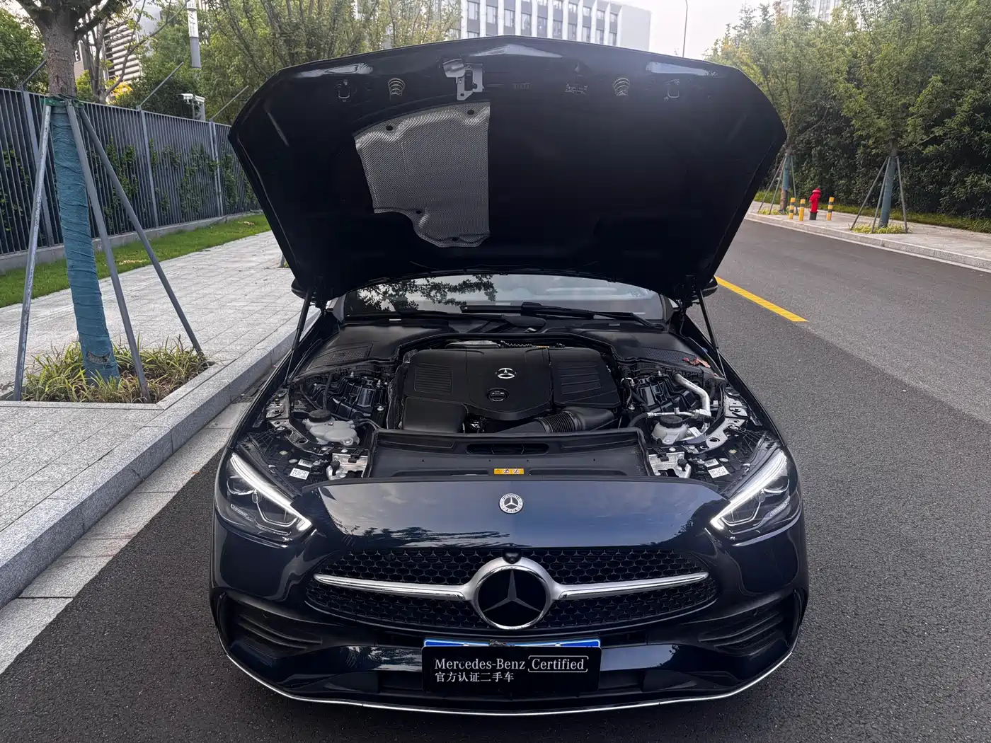 Mercedes-Benz C-Class 2025 2026 C 260 L Sport