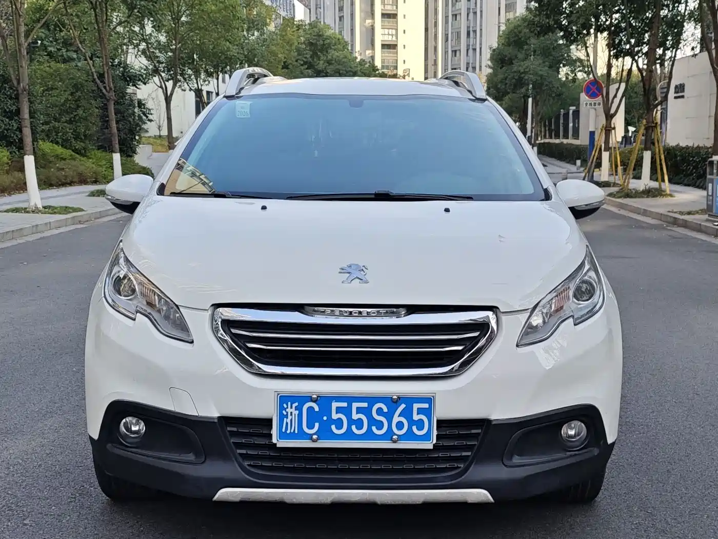 Peugeot 2008 2014 1.6L Automatic Trend Edition фото 8