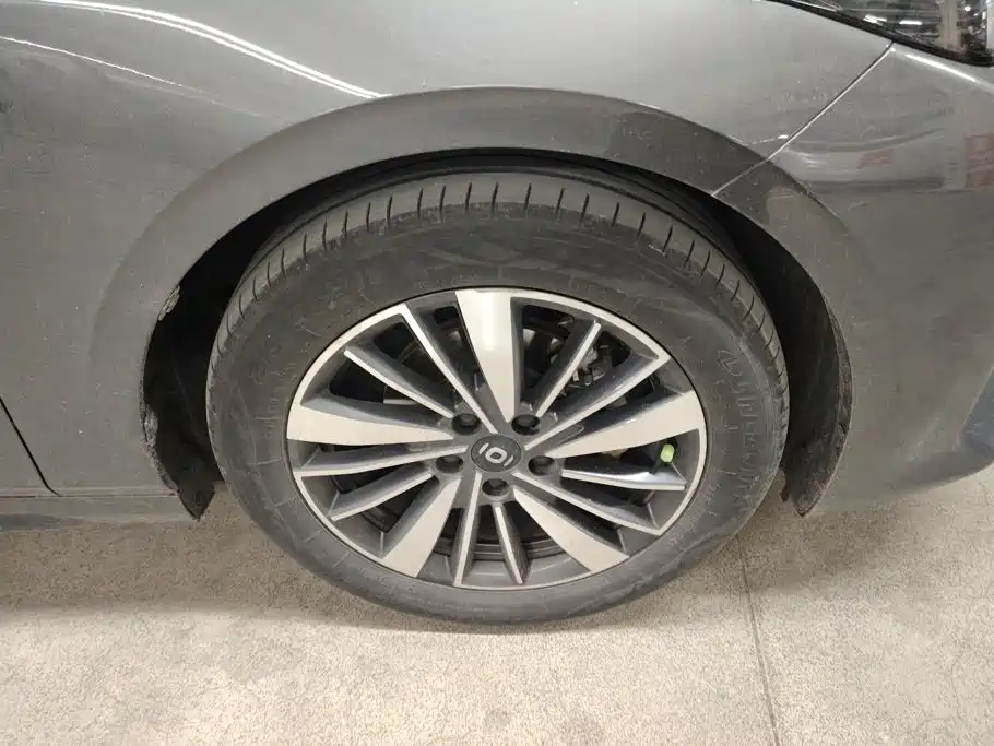 Фото 6 - Changan Qiyuan A05