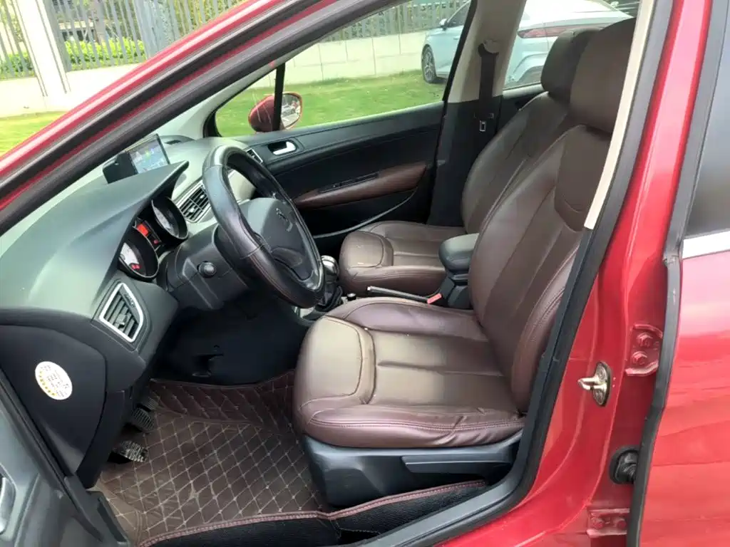 صورة 15 - Peugeot 308