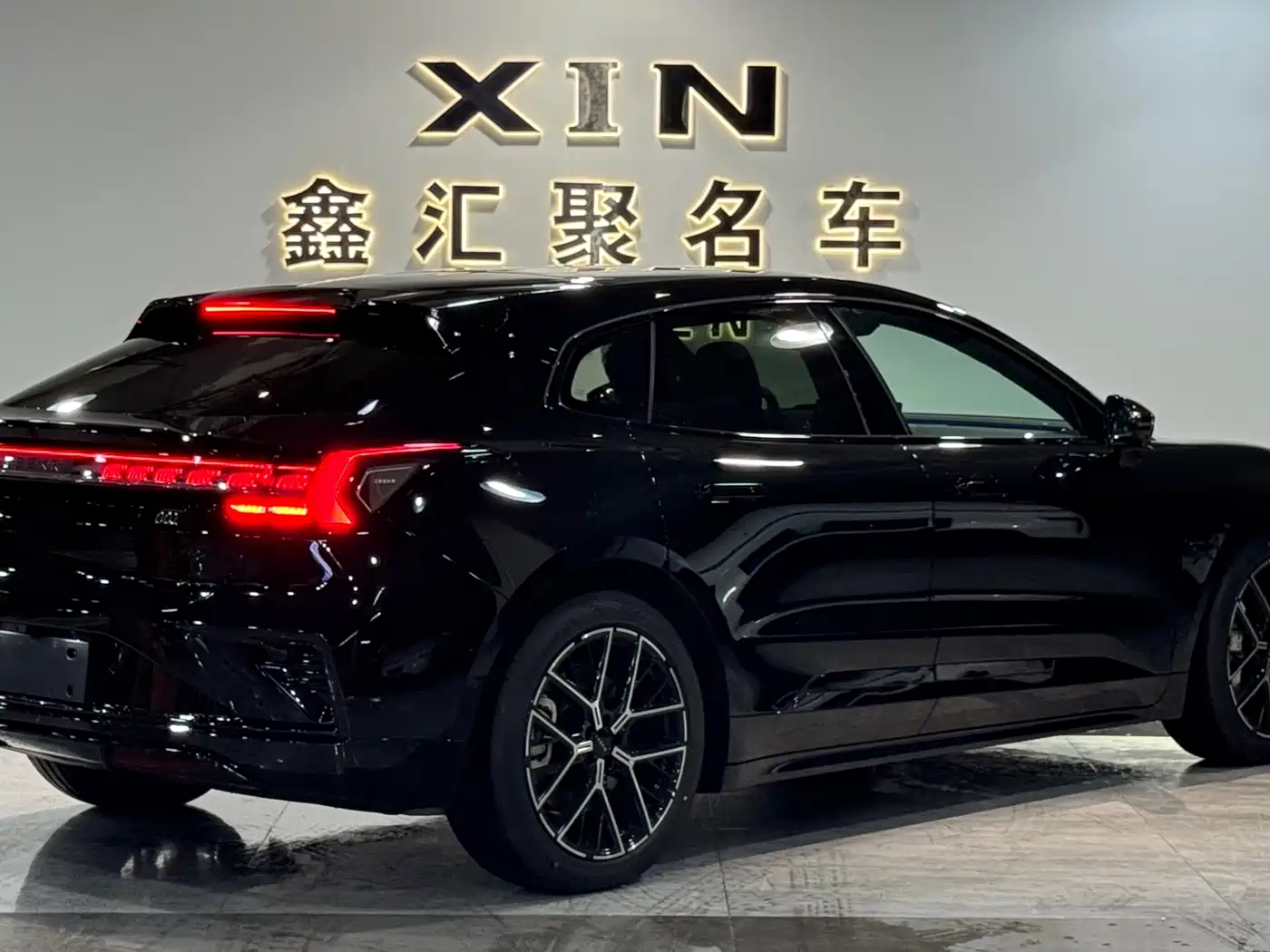 ZEEKR EXTREME KRYPTON 001