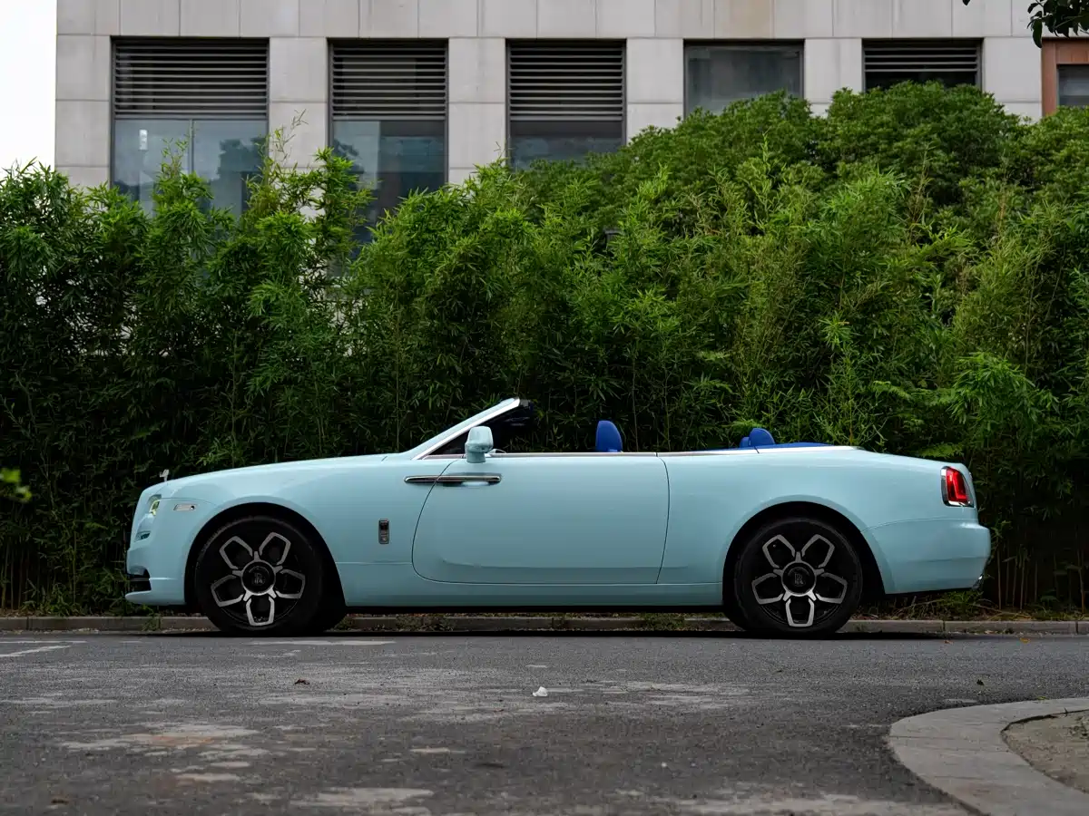 Rolls-Royce Dawn 2020