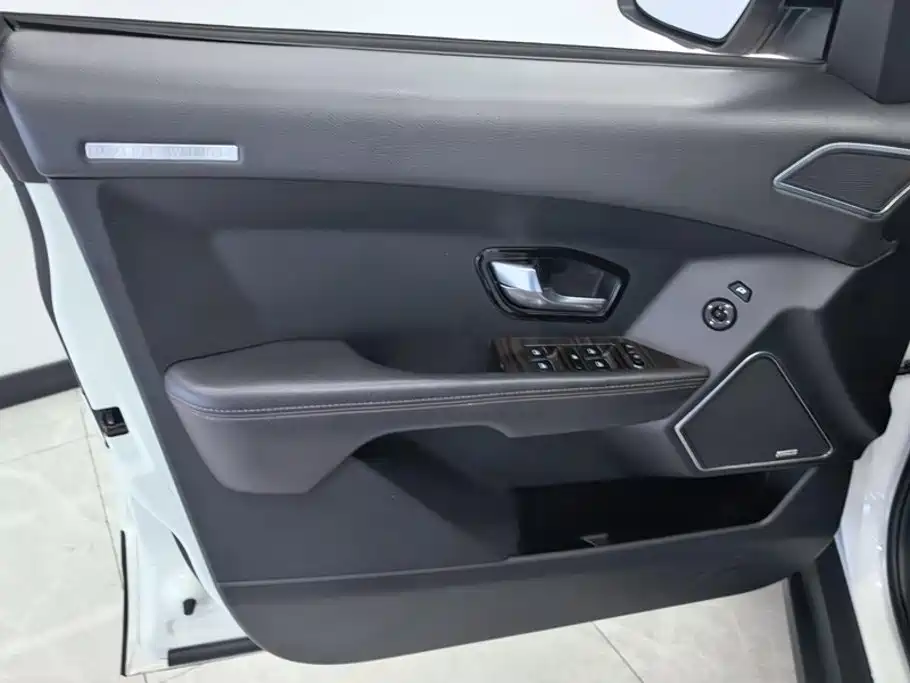 Landwind X7 2016 2015 2.0T Panorama Premium