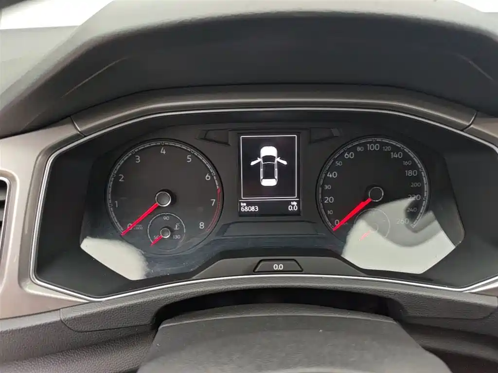Volkswagen T-ROC 2018 230TSI DSG 2WD Progressive China VI фото 12