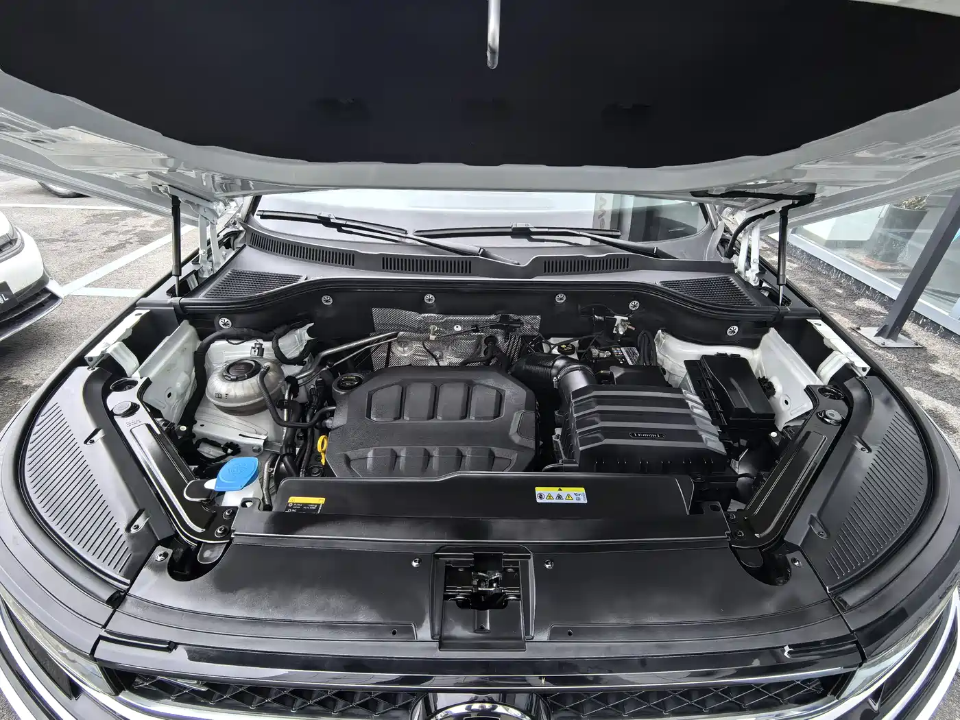 Volkswagen Talagon 2023 380TSI 4WD R-Line Touring Edition фото 16