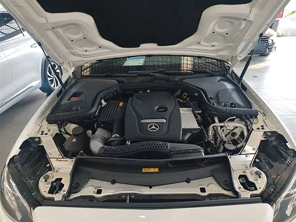 Mercedes-Benz E-Class 2016 E 200 L Sport Type фото 17