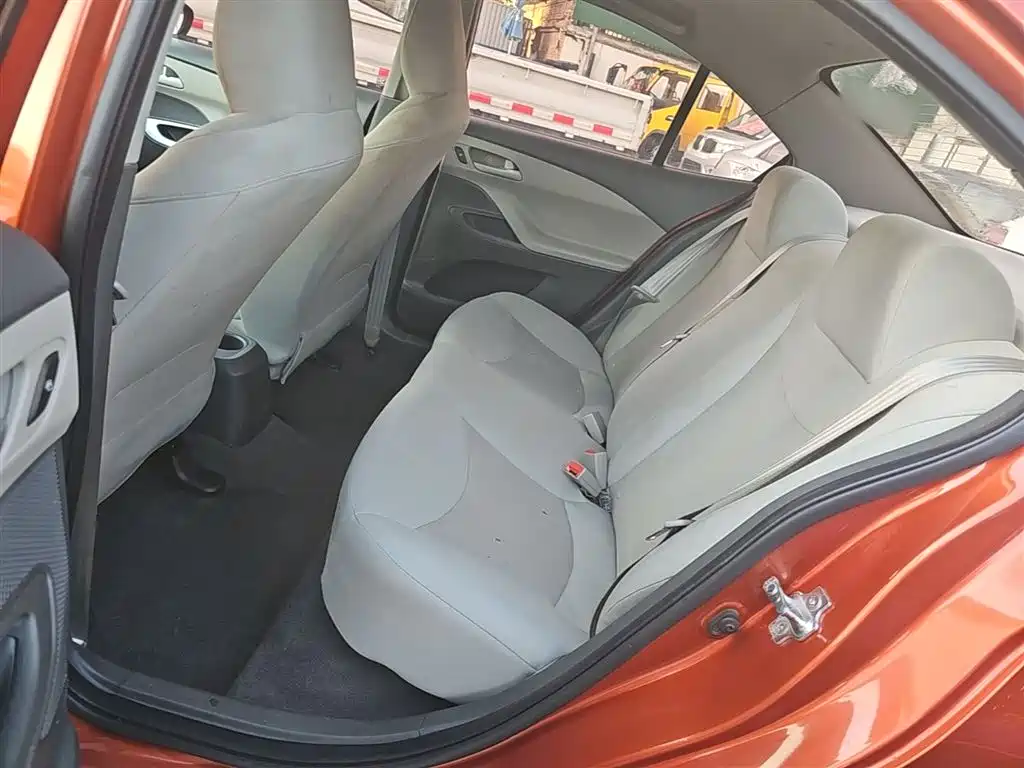 Chevrolet Sail 2015 Sail 3 1.3L Manual Ideal Edition фото 17