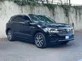 Фото 3 - Volkswagen Touareg