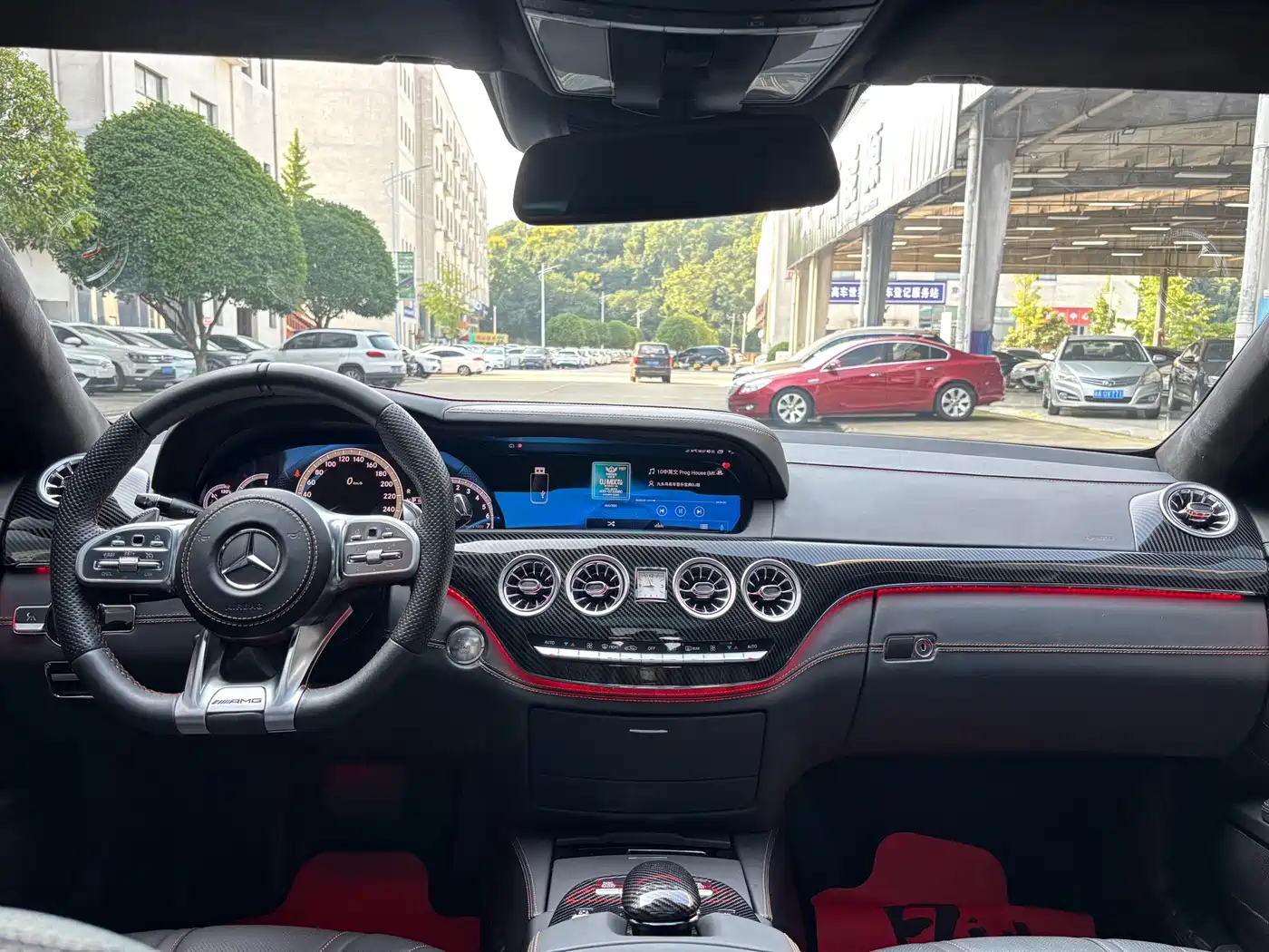 Фото 5 - Mercedes-Benz S-Class
