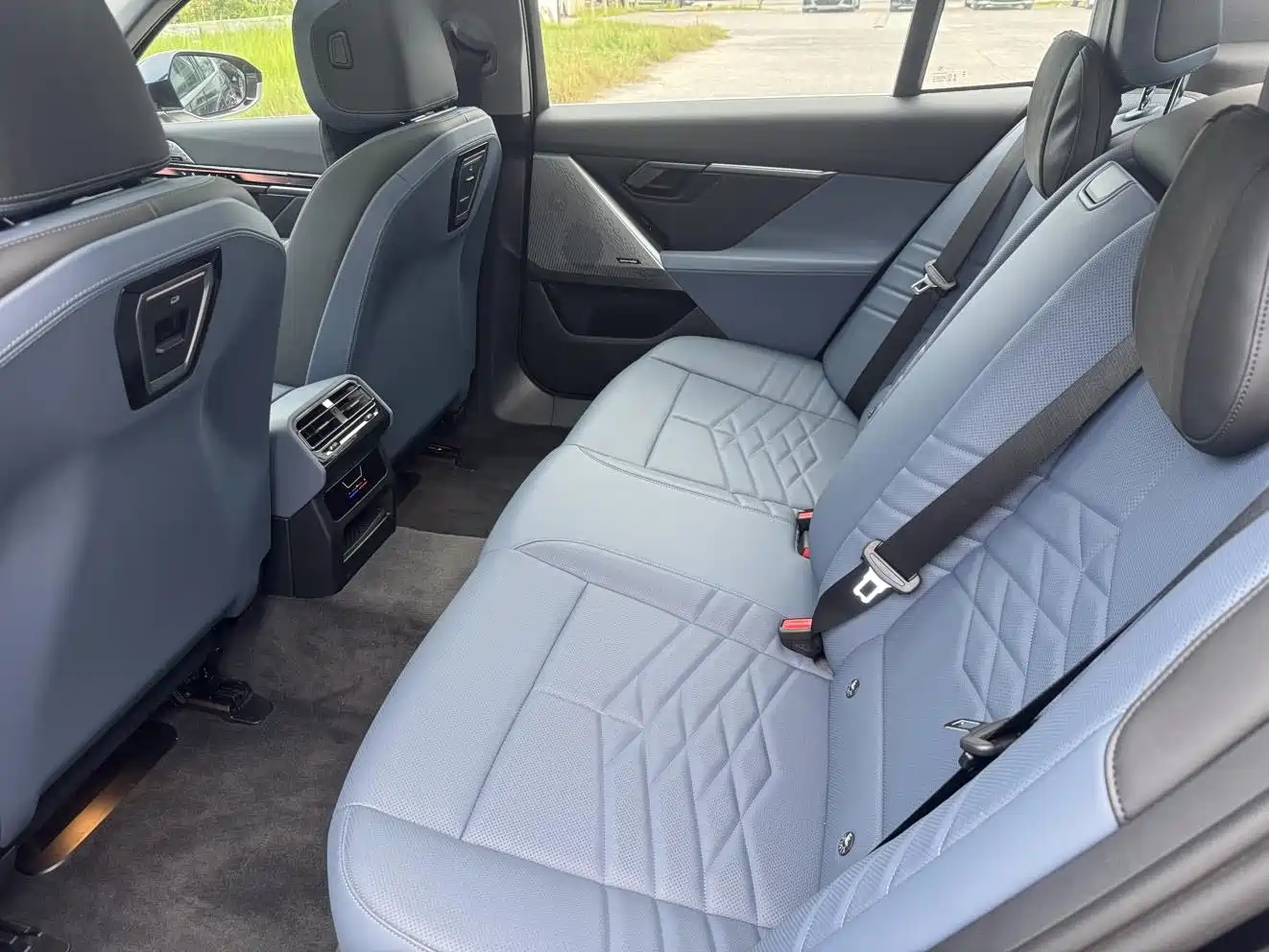 2026 BMW i5