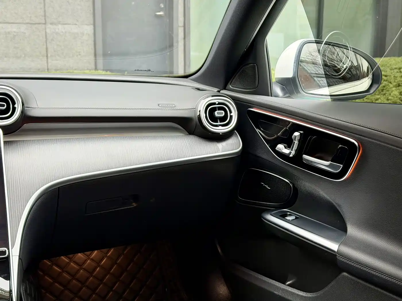 Mercedes-Benz C-Class 2023 C 260 L Sport фото 17