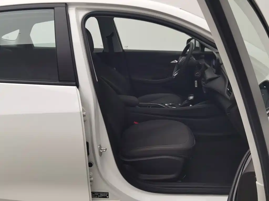Фото 23 - Buick Verano
